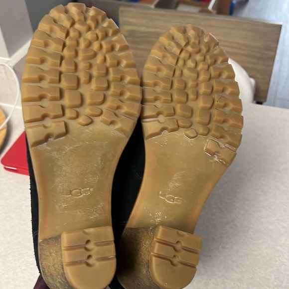 UGG BLACK BOOTIES - Picture 6 of 8